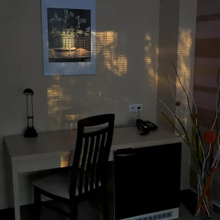 Voyager Hotel